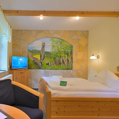 Ungerberg Отель Нойштадт-ин-Захзен